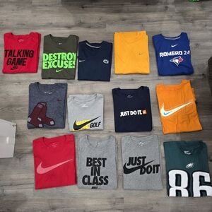 Collection of 13 x Nike T-shirts - Men's size Large.